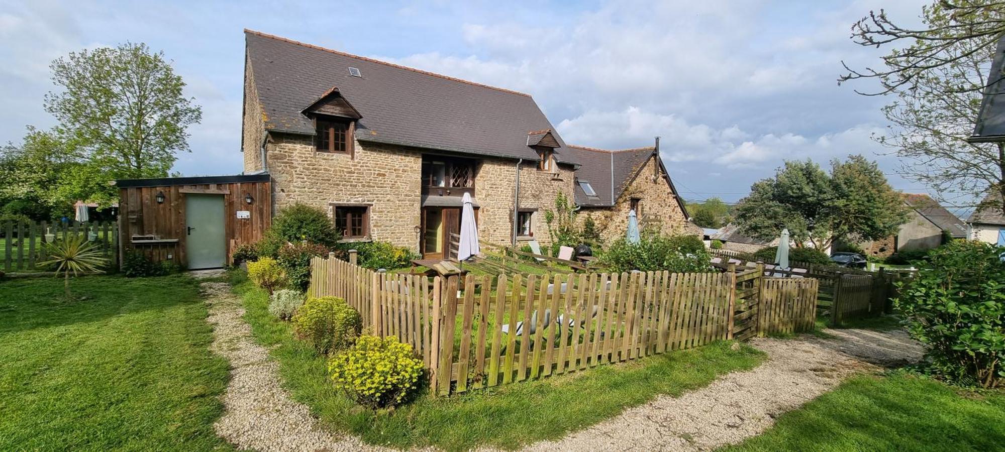 Gites Ferme De La Baie Roz-sur-Couesnon Exterior photo
